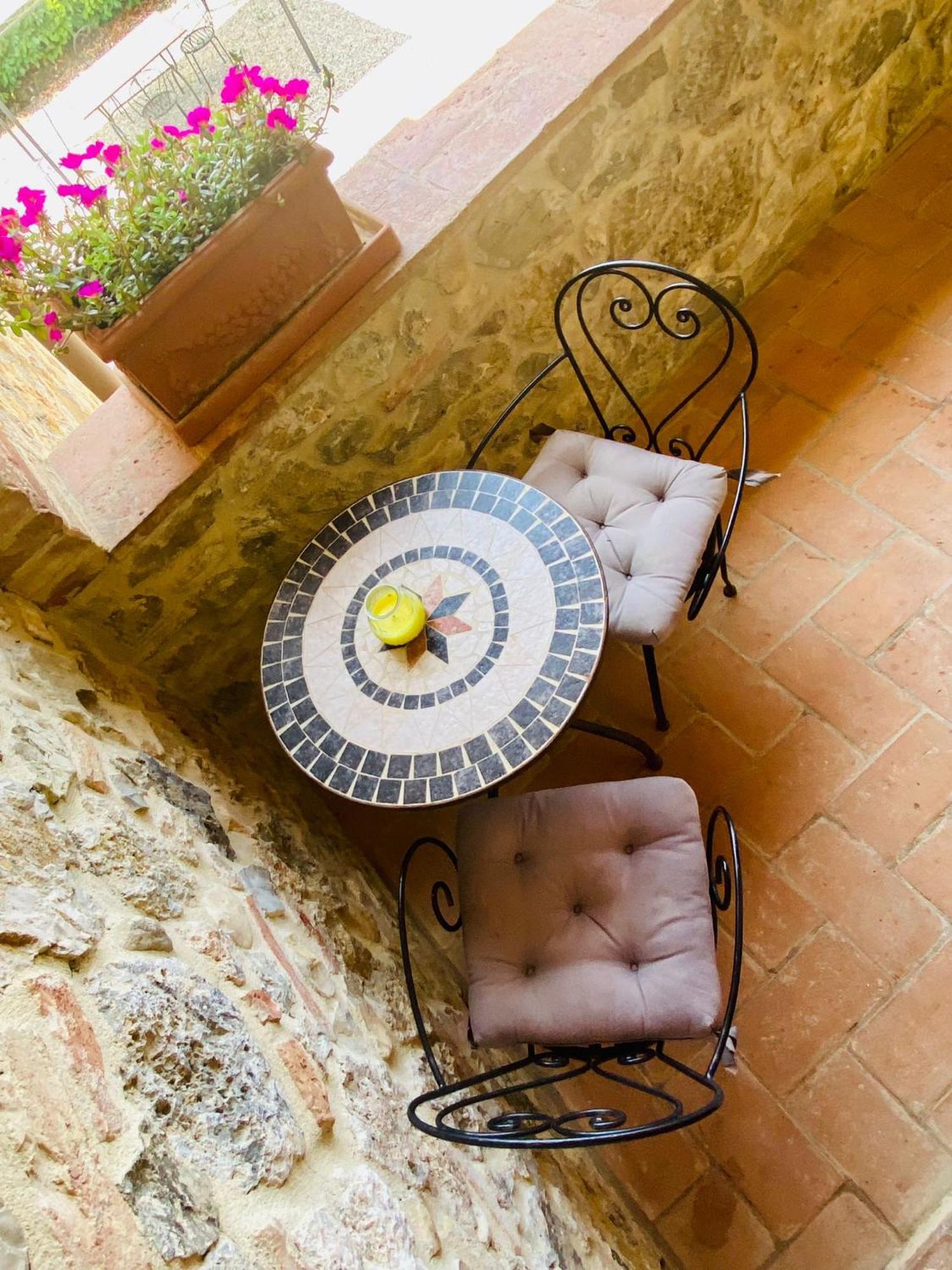 Agriturismo La Peschiera Casole dʼElsa Esterno foto
