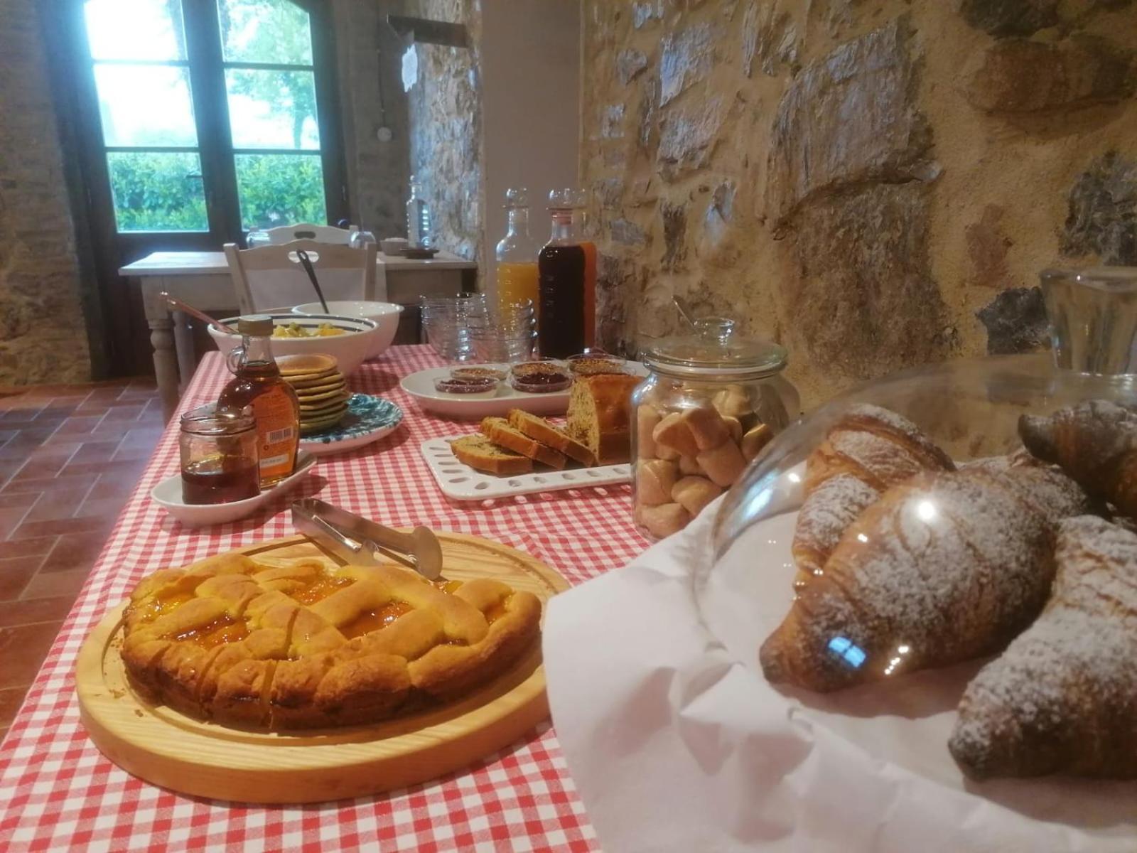 Agriturismo La Peschiera Casole dʼElsa Esterno foto